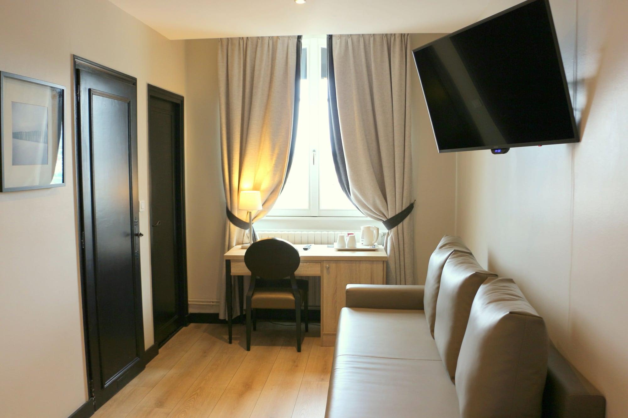 Best Western Le Cheval Blanc -Vue Sur Le Port-Plein Centre Ville Honfleur Exterior foto