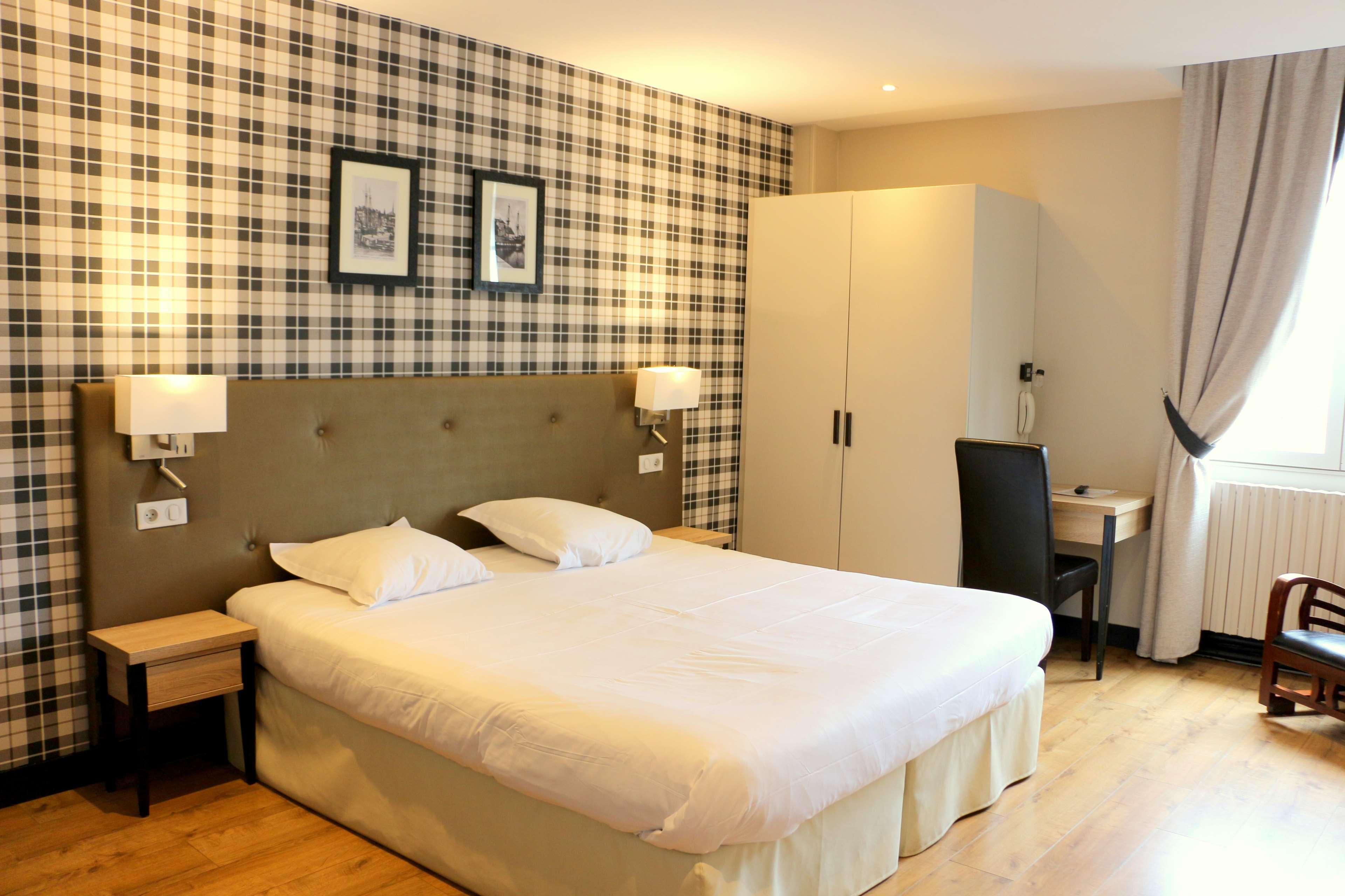 Best Western Le Cheval Blanc -Vue Sur Le Port-Plein Centre Ville Honfleur Exterior foto