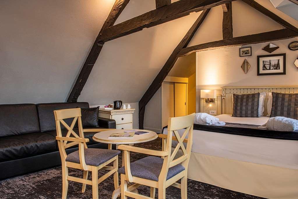 Best Western Le Cheval Blanc -Vue Sur Le Port-Plein Centre Ville Honfleur Habitación foto